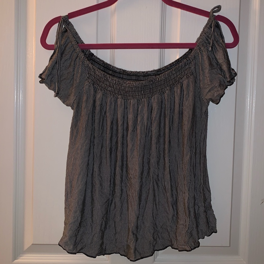 Off the shoulder tie-sleeve top